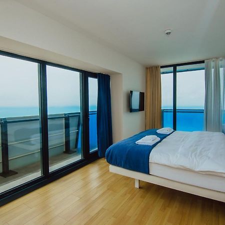 Premium Aparthotel With Sea View Batumi Exteriér fotografie