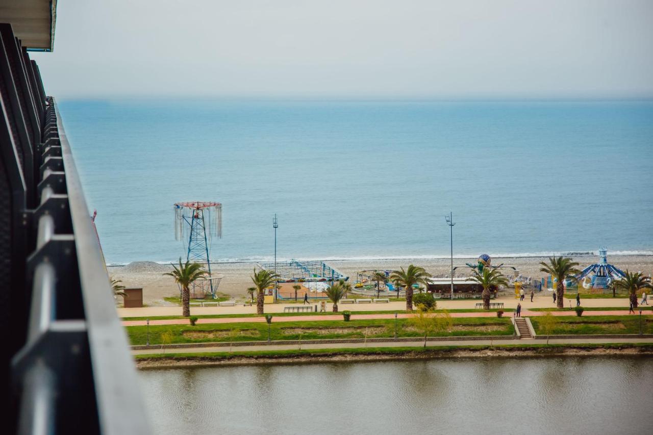 Premium Aparthotel With Sea View Batumi Exteriér fotografie