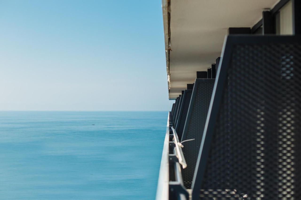 Premium Aparthotel With Sea View Batumi Exteriér fotografie