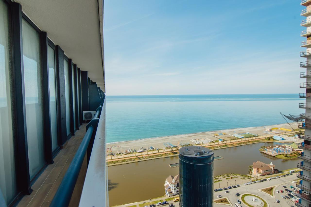 Premium Aparthotel With Sea View Batumi Exteriér fotografie