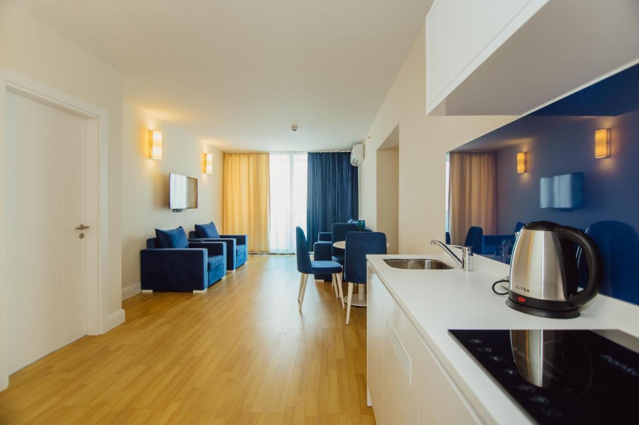 Premium Aparthotel With Sea View Batumi Exteriér fotografie