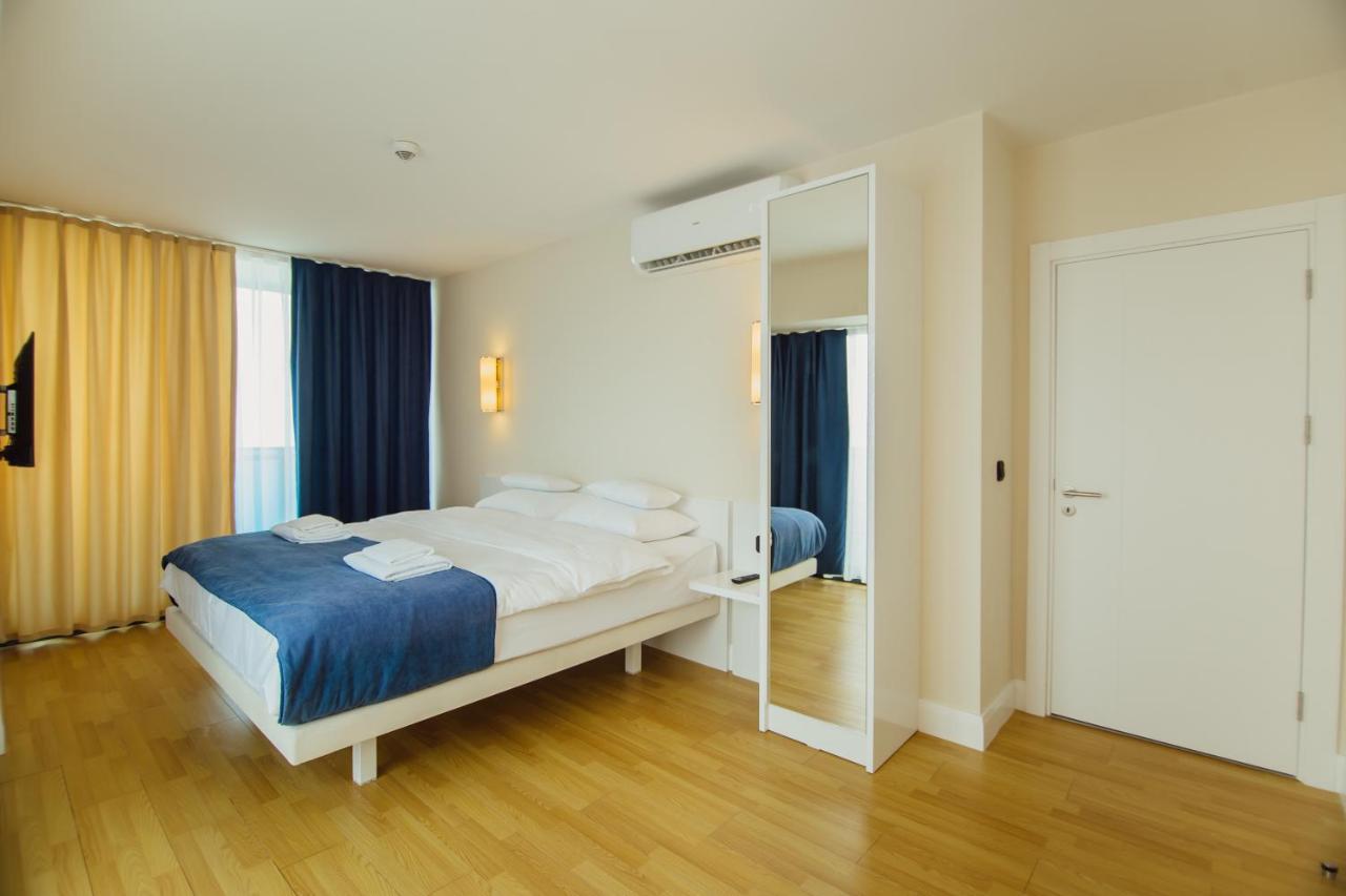 Premium Aparthotel With Sea View Batumi Exteriér fotografie